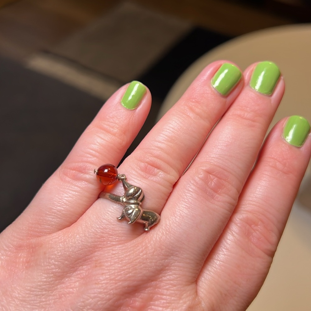 Vintage Amber bead dachshund sterling silver ring Size 8.5